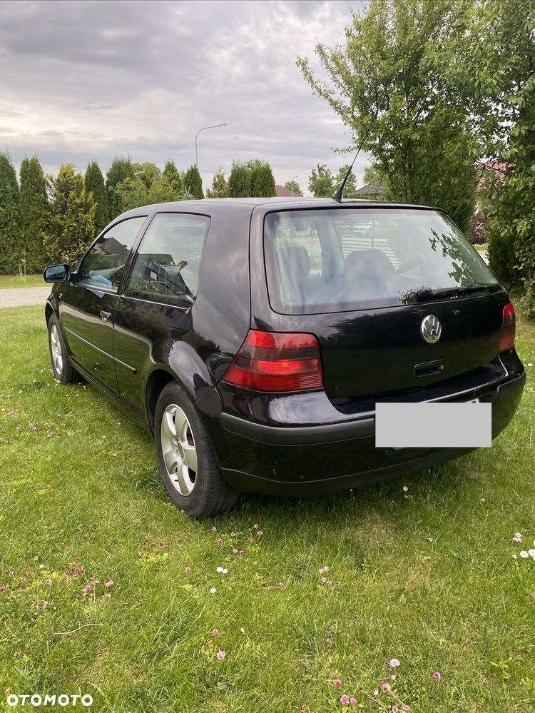 Volkswagen Golf 1.4 Basis - 3