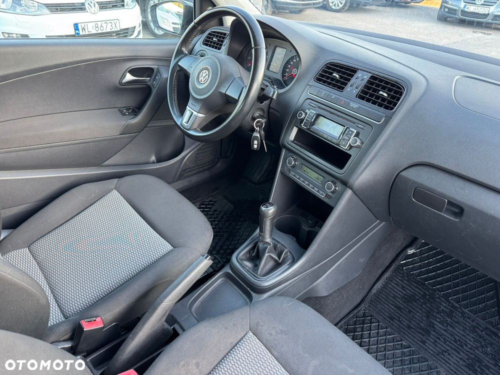 Volkswagen Polo 1.2 MATCH - 10