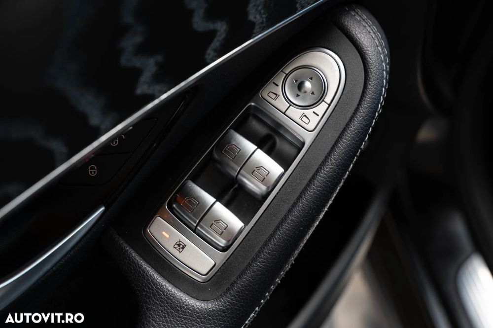 Mercedes-Benz GLC 250 4MATIC 9G-TRONIC AMG Line - 19