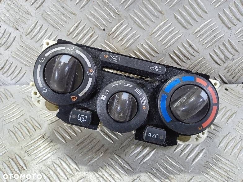 PANEL NAWIEWU KLIMATYZACJI NISSAN MICRA K12 - 1
