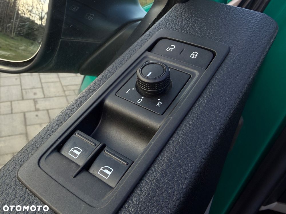 Volkswagen Transporter - 16