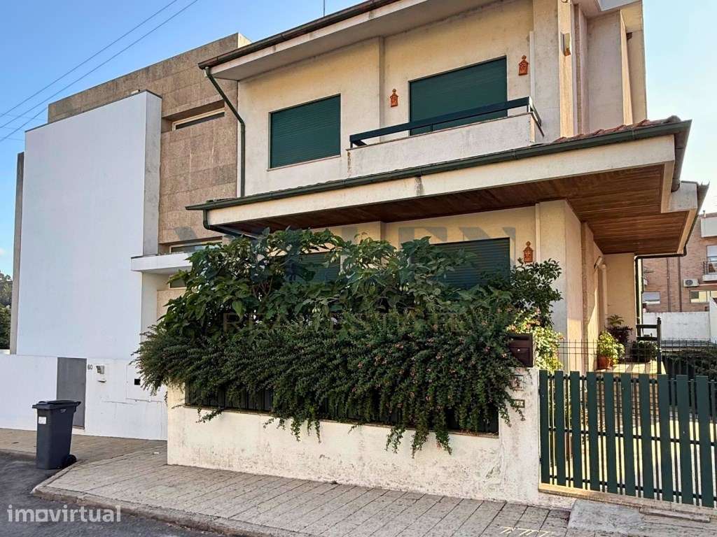 Moradia T3+1 em Alfena - Tranquilidade, Conforto e Excelente Locali... - Grande imagem: 3/26