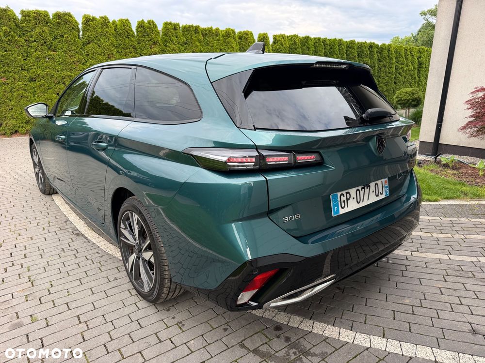 Peugeot 308 BlueHDi 130 EAT8 Allure - 4