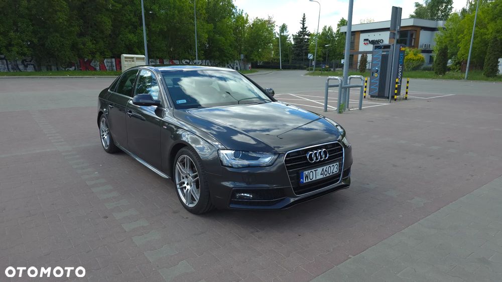 Audi A4 Limousine 1.8 TFSI S line Sportpaket - 8