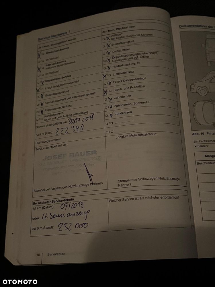 Volkswagen Multivan - 38