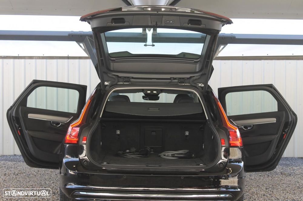 Volvo V90 2.0 T6 PHEV Inscription Expression AWD - 24