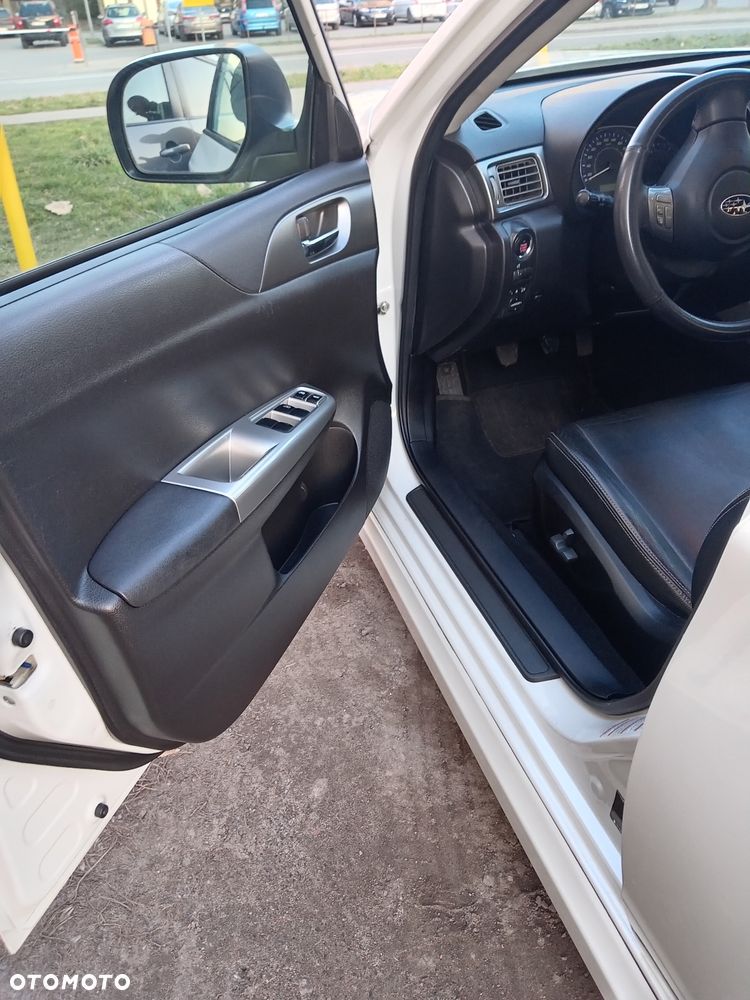 Subaru Impreza 2.0D Sport - 17