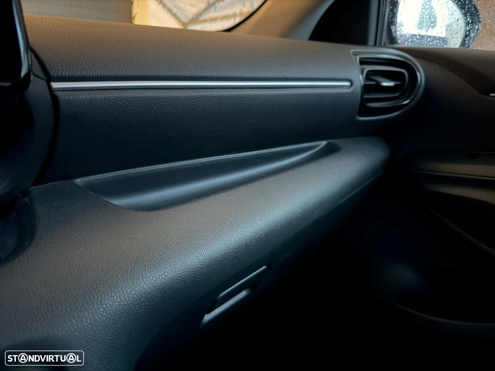 Toyota Yaris 1.5 HDF Comfort Plus - 20