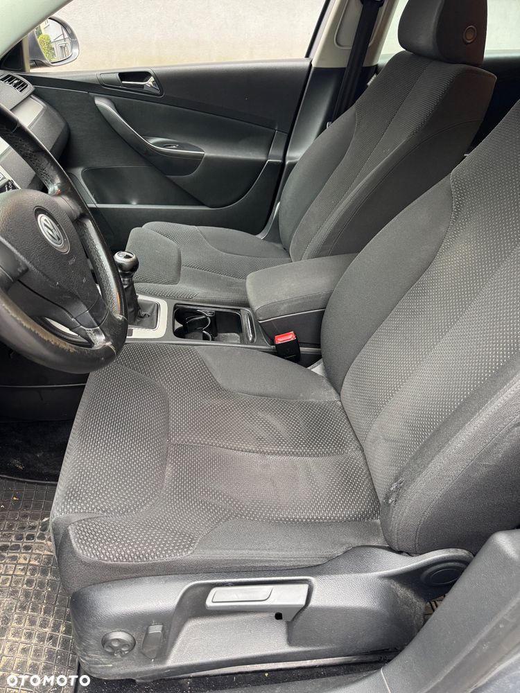 Volkswagen Passat 1.9 TDI Trendline - 12