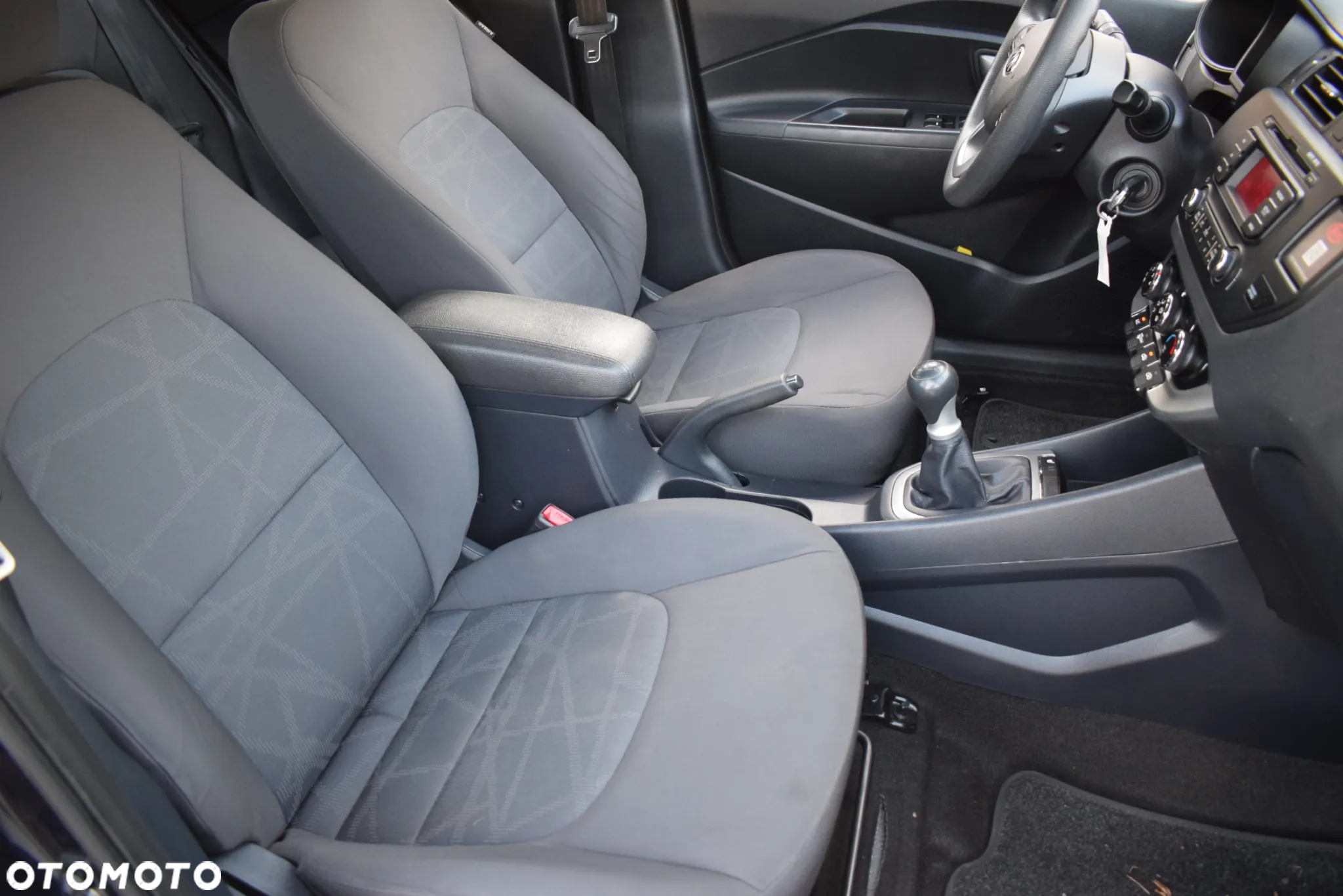 Kia Rio 1.2 Business Line - 11