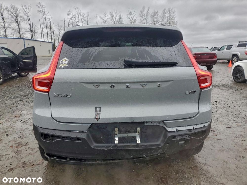 Volvo XC 40 - 6