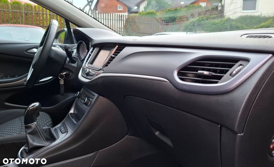 Opel Astra 1.4 T Elite - 10