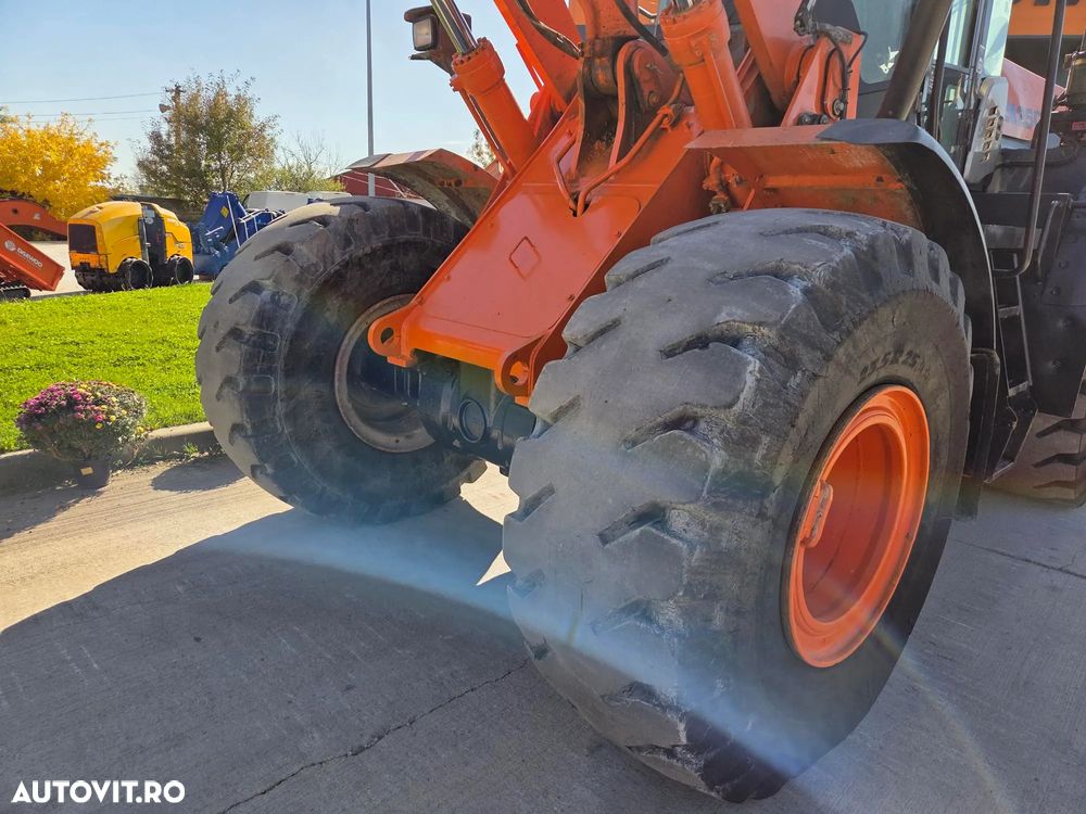 Hitachi ZW250, 10.400h, cupa 4mc LAMA NOUA, Anvelope MICHELIN profil L5, Gresare automata, consum mediu 17l/h, motor 251CP, Aer cond climatronic, computer de bord cu trransmitere date in limba romana, Camera luat vederi spate, STARE BUNA-PROMOTIE 76900Eur+tv - 27