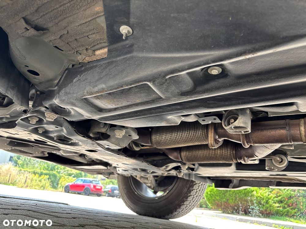 Jeep Cherokee - 15
