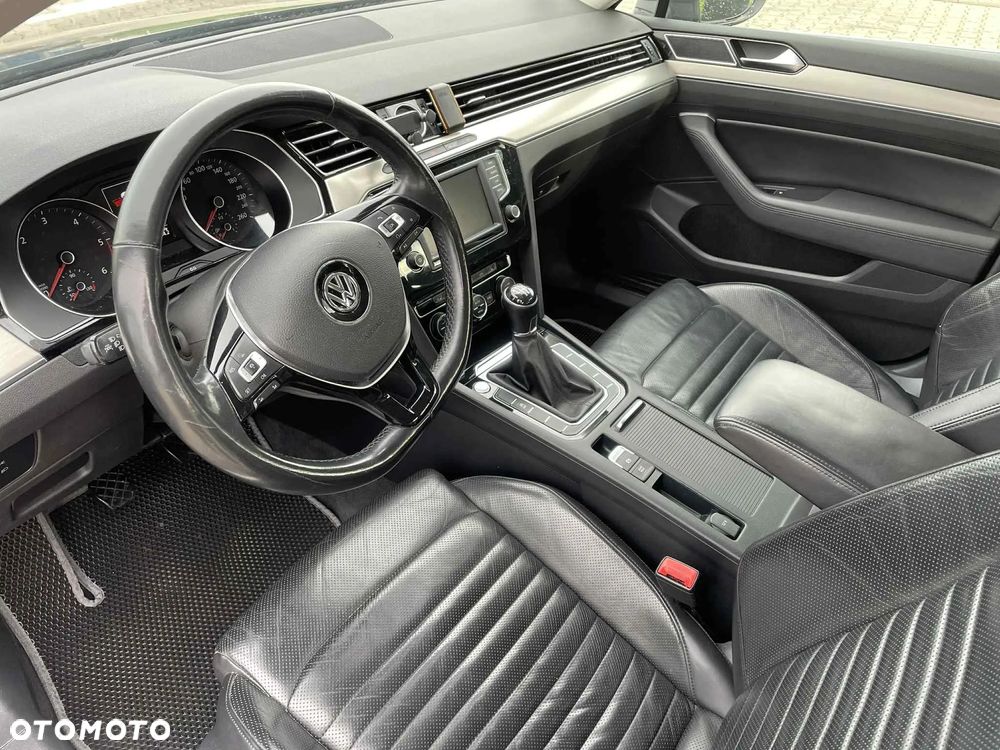 Volkswagen Passat 2.0 TDI BMT Highline - 8