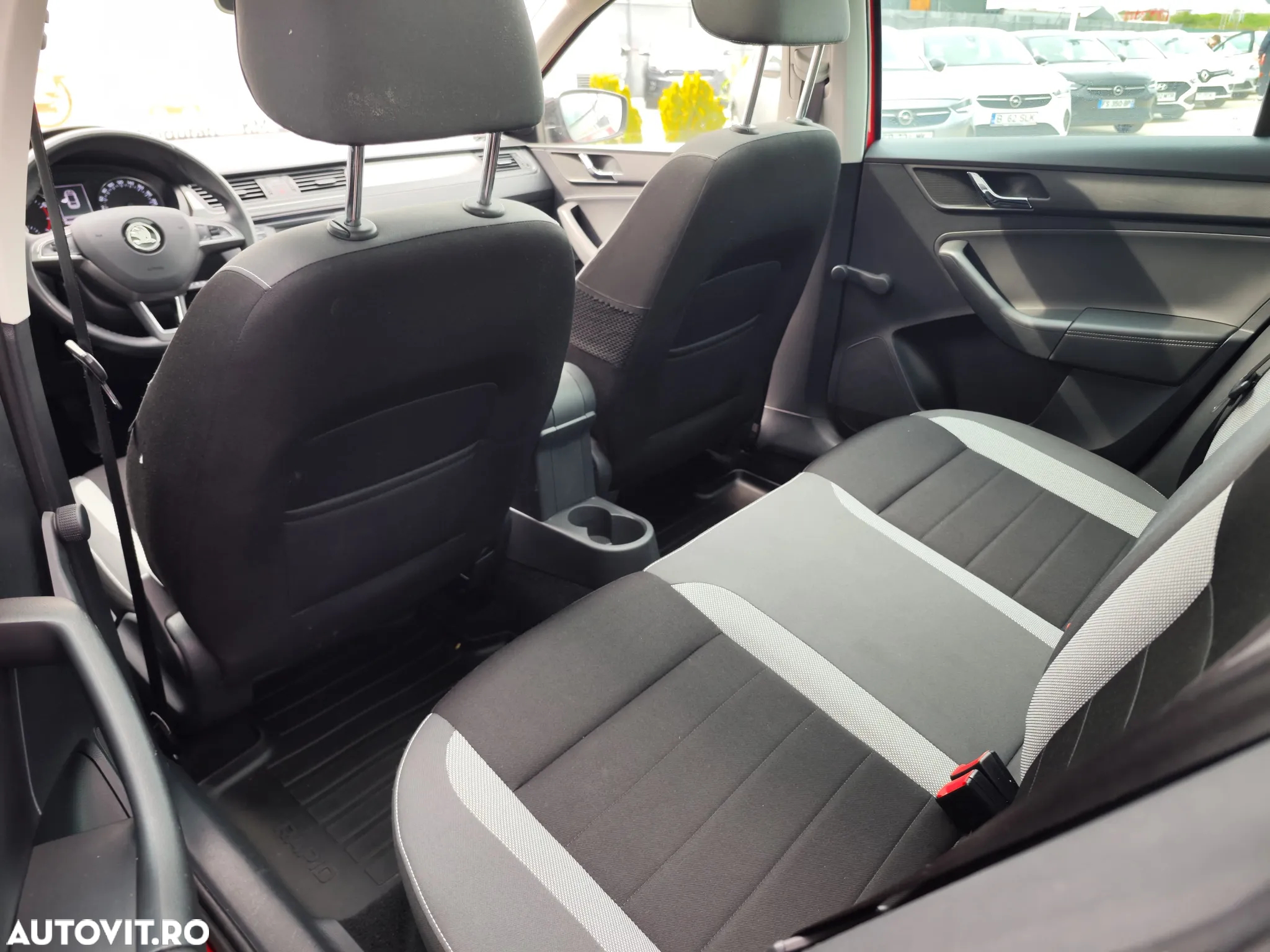 Skoda RAPID Spaceback 1.2 TSI Style - 26
