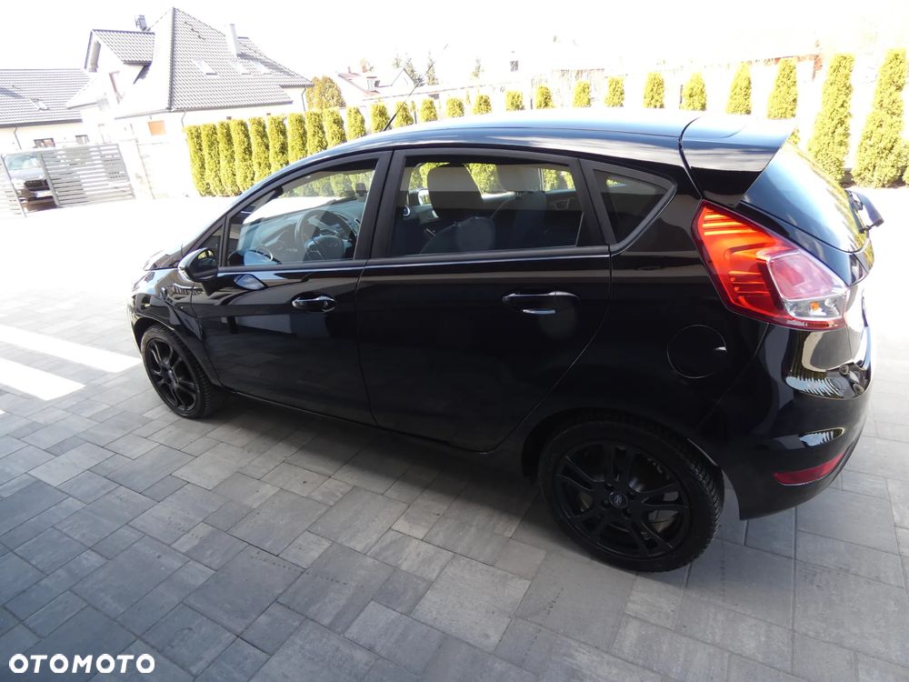 Ford Fiesta 1.25 Champions Edition - 14