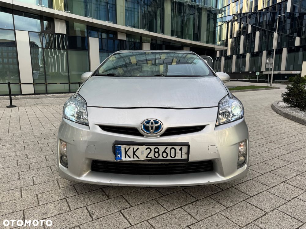 Toyota Prius - 3