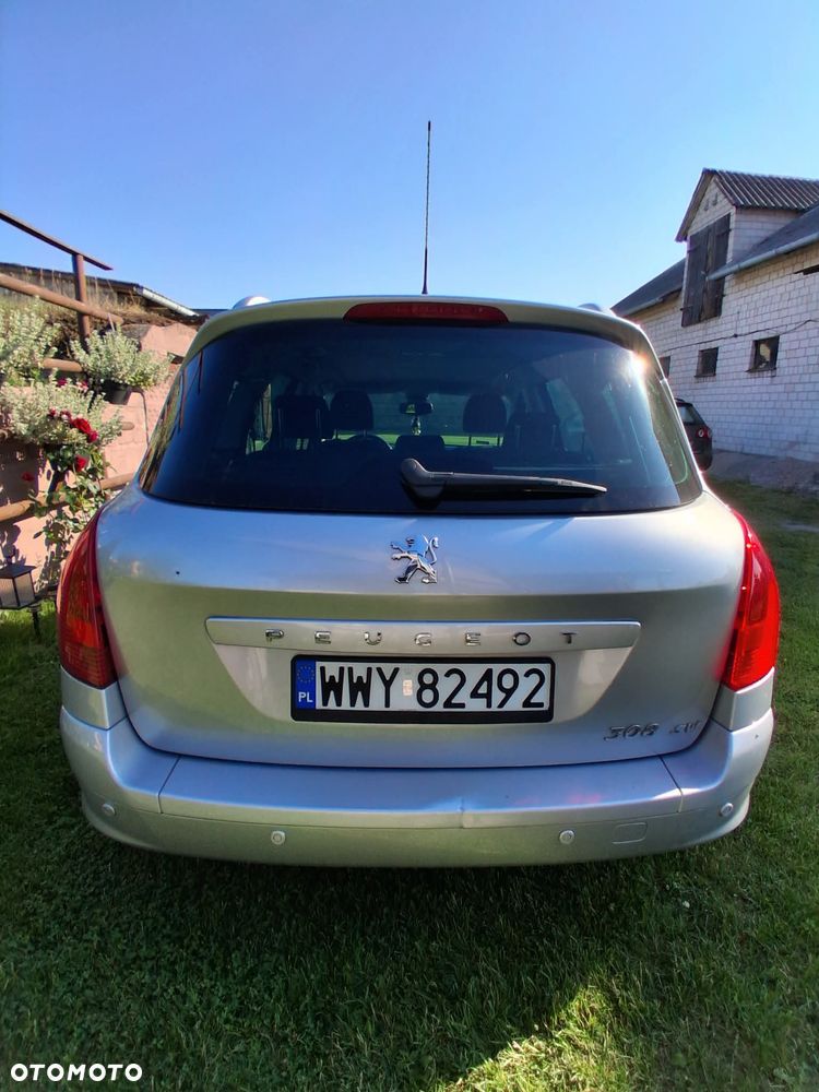 Peugeot 308 1.6 Premium Plus - 4