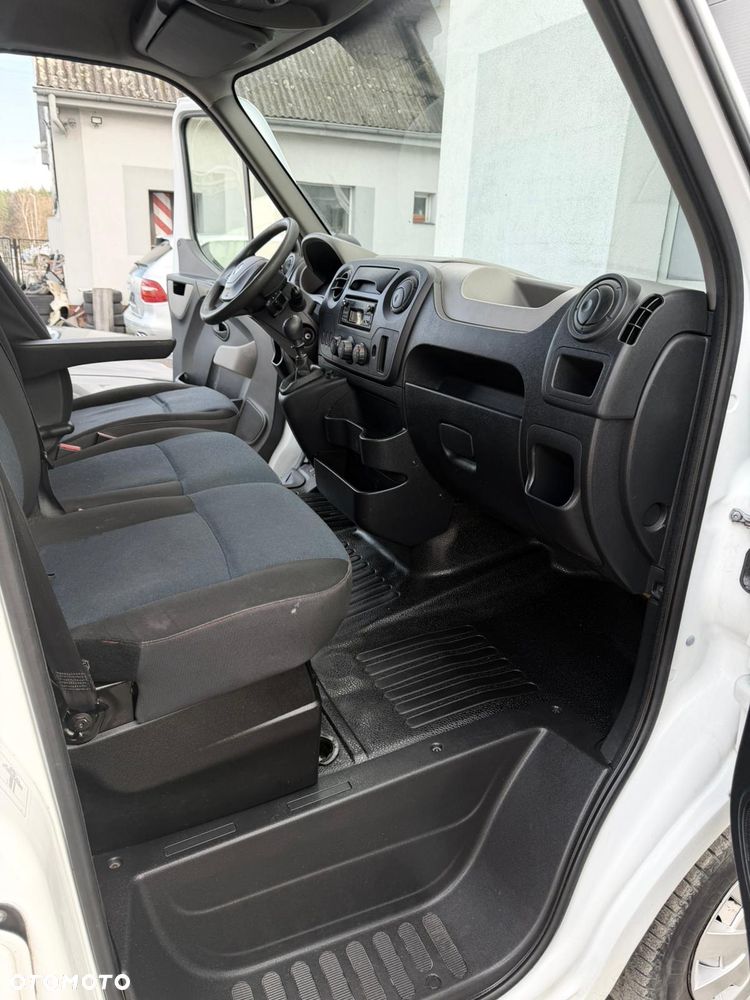 Renault Master - 11