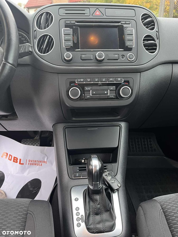 Volkswagen Golf Plus 1.6 TDI Comfortline DSG - 12