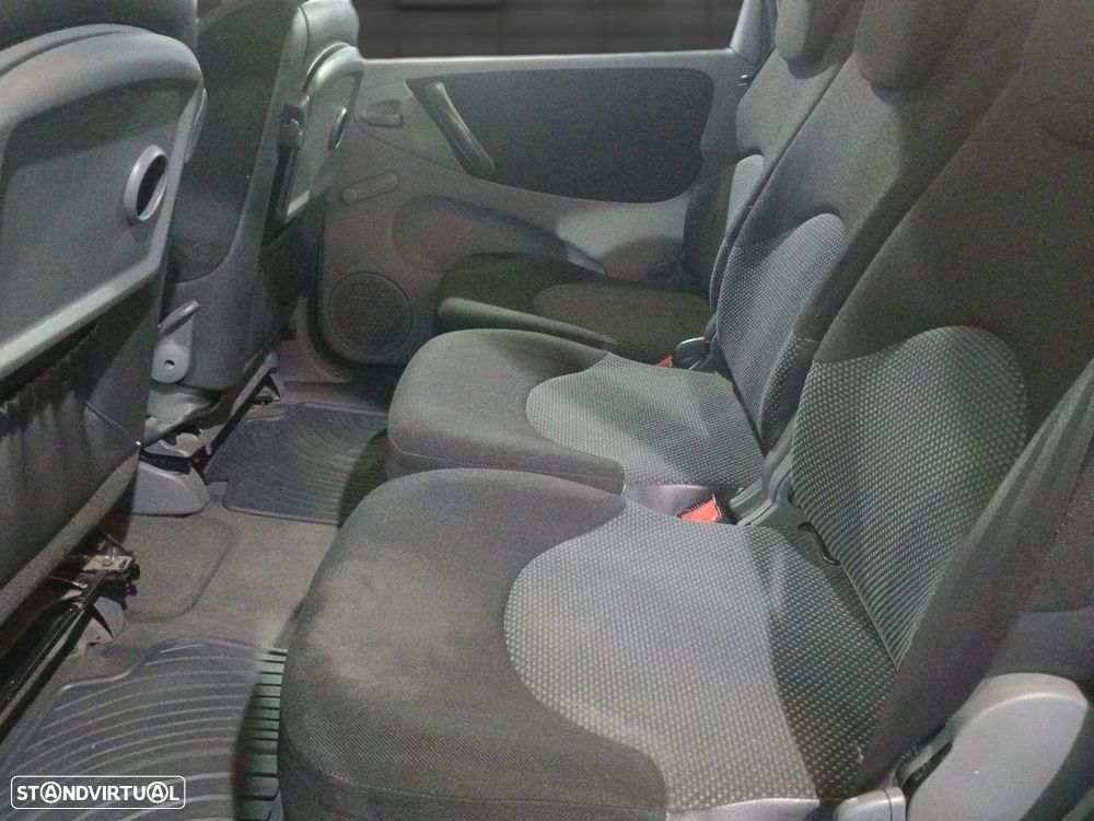 Citroën C4 Picasso 1.6 HDi Exclusive - 9