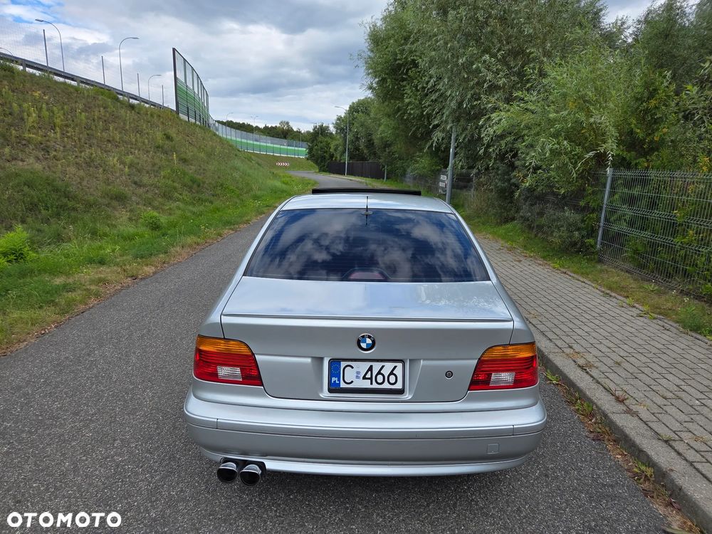 BMW Seria 5 - 12