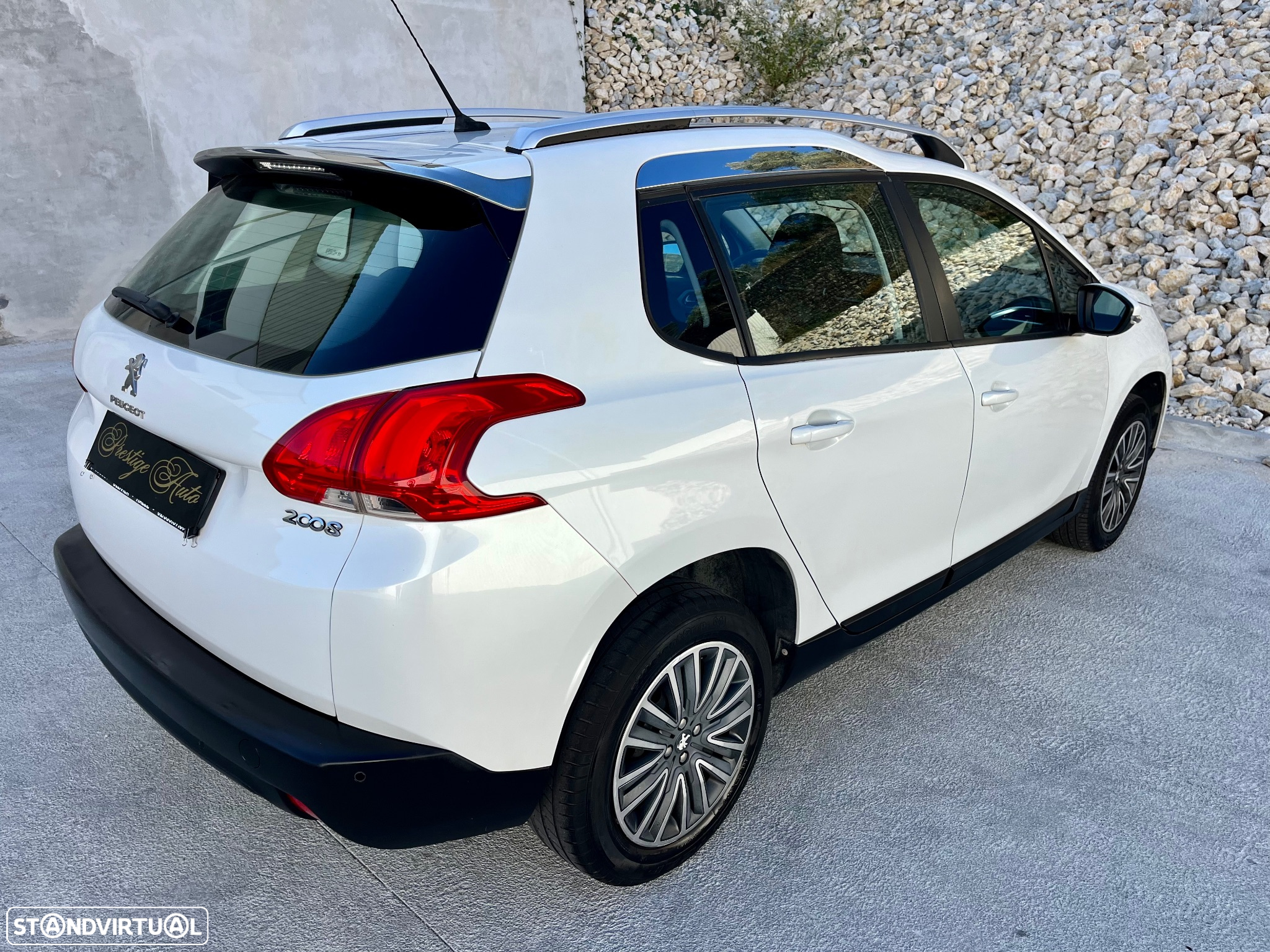 Peugeot 2008 1.2 PureTech Active - 50