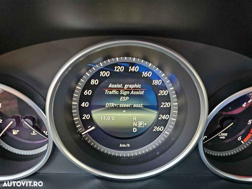 Mercedes-Benz E 220 CDI 7G-TRONIC Elegance - 11