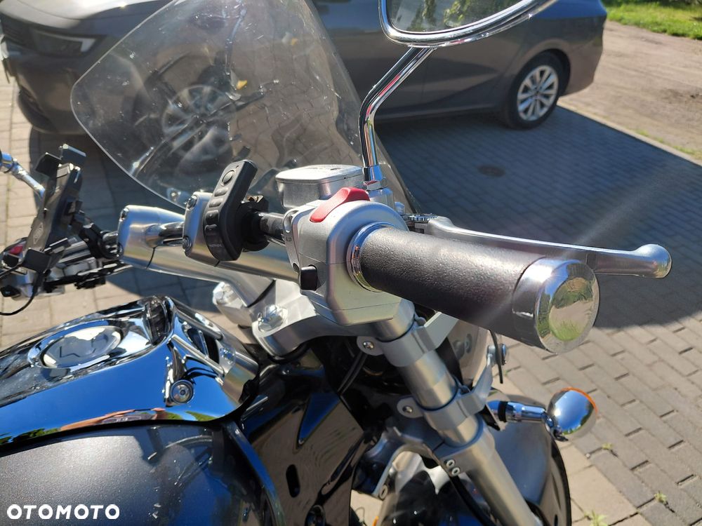 Suzuki Boulevard - 16