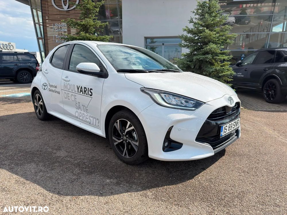 Toyota Yaris 1.5 VVT-i HSD Dynamic - 2