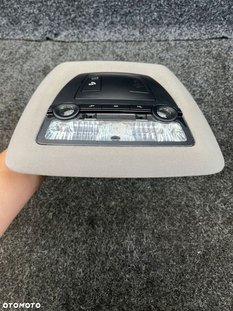 bmw f01 f02 f10 f11 lampka oświetlenia kabiny 28321367 - 2