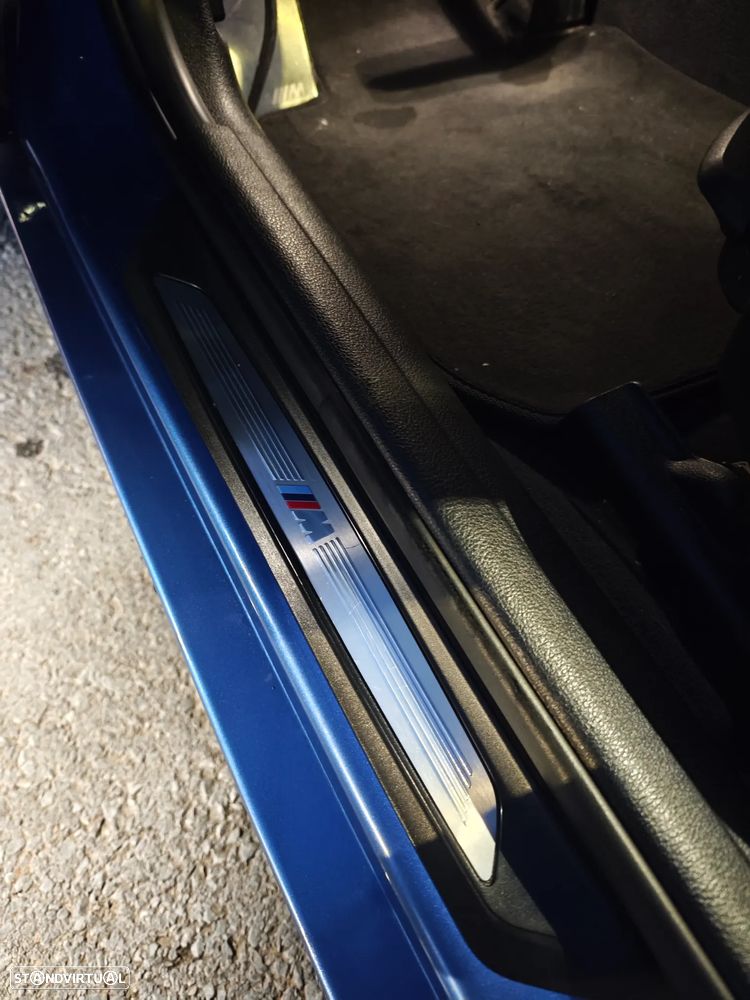 BMW 320 i Aut. M Sport - 35