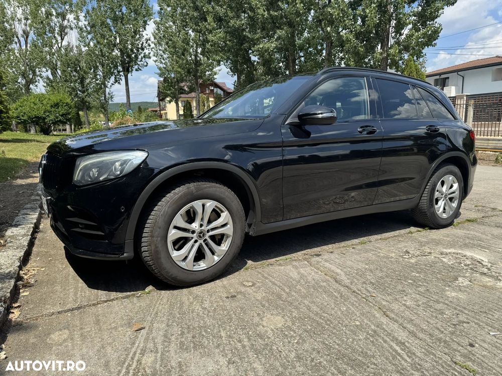 Mercedes-Benz GLC 250 d 4MATIC 9G-TRONIC AMG Line - 2