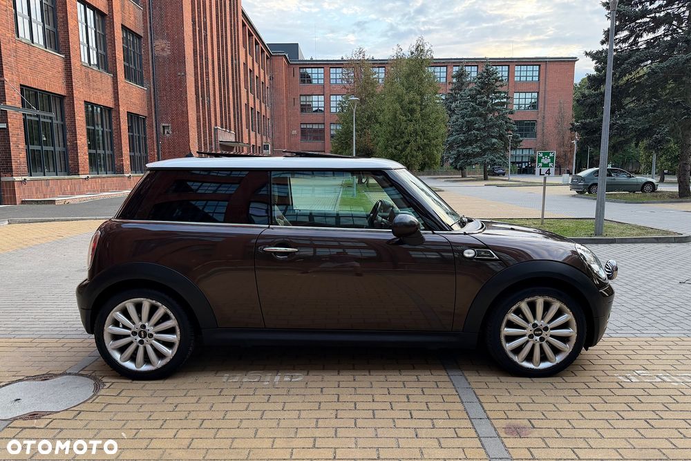 MINI Cooper 50 Mayfair - 16