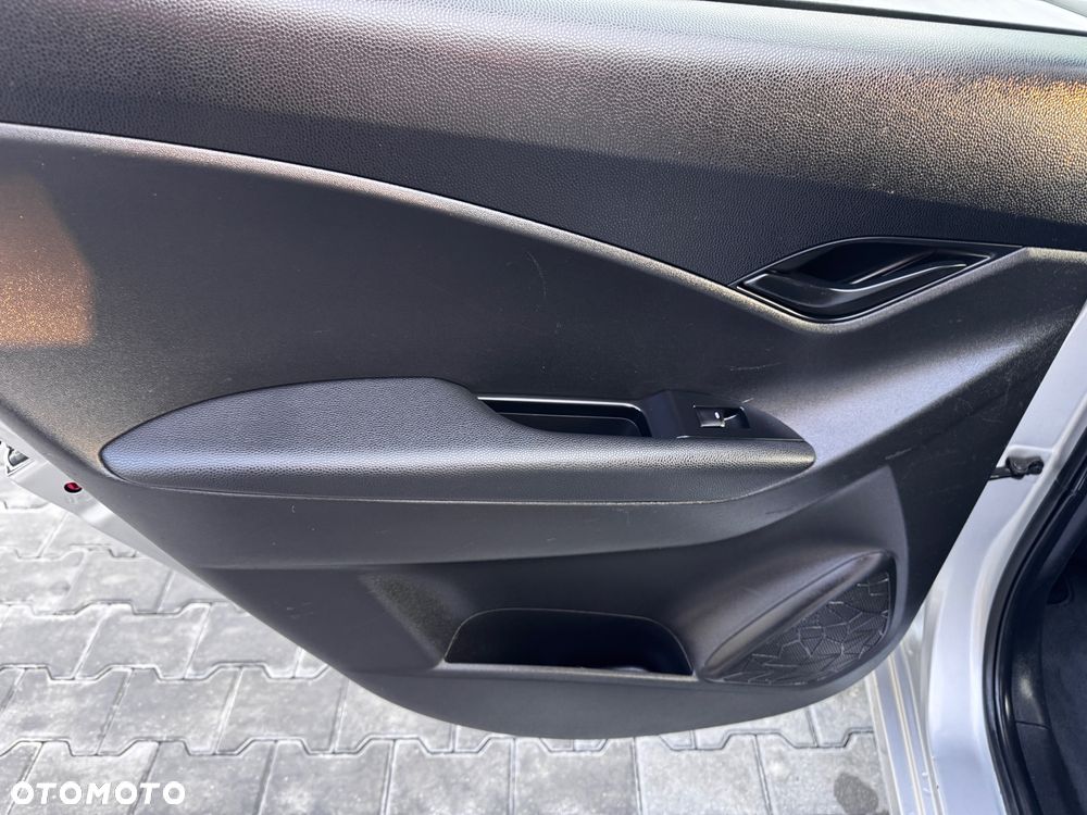 Hyundai ix20 1.6 CRDi blue YES Gold - 17