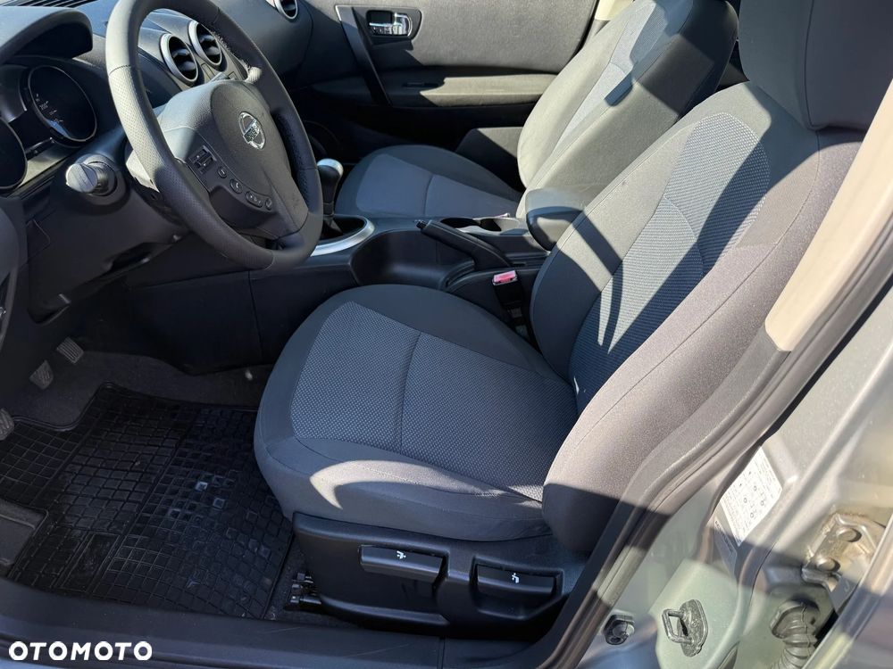 Nissan Qashqai 1.6 visia - 11