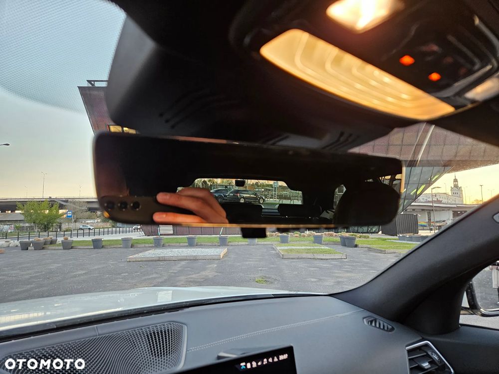 BMW Seria 3 320d Sport Line Shadow - 16