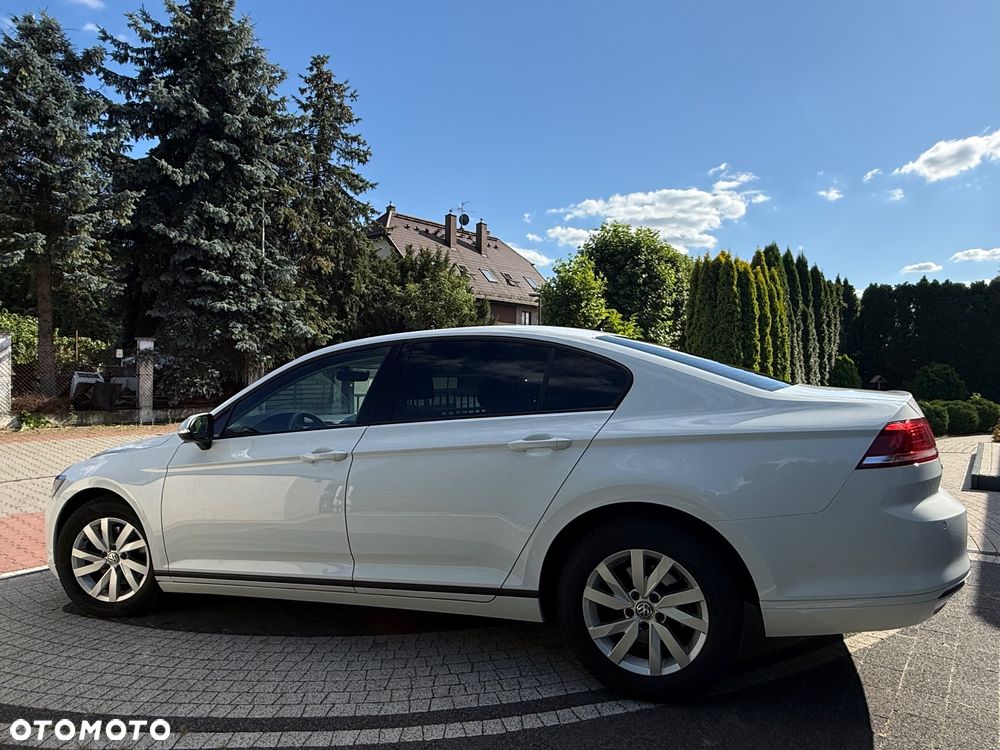 Volkswagen Passat 2.0 TDI BMT Trendline - 4