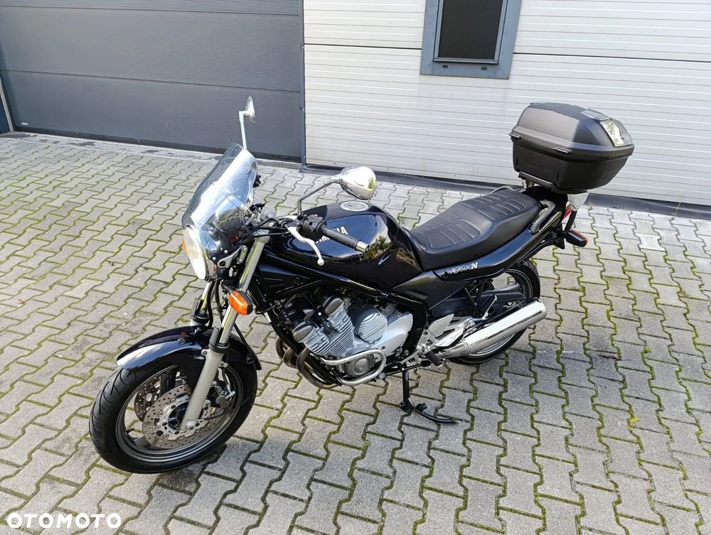 Yamaha XJ - 12