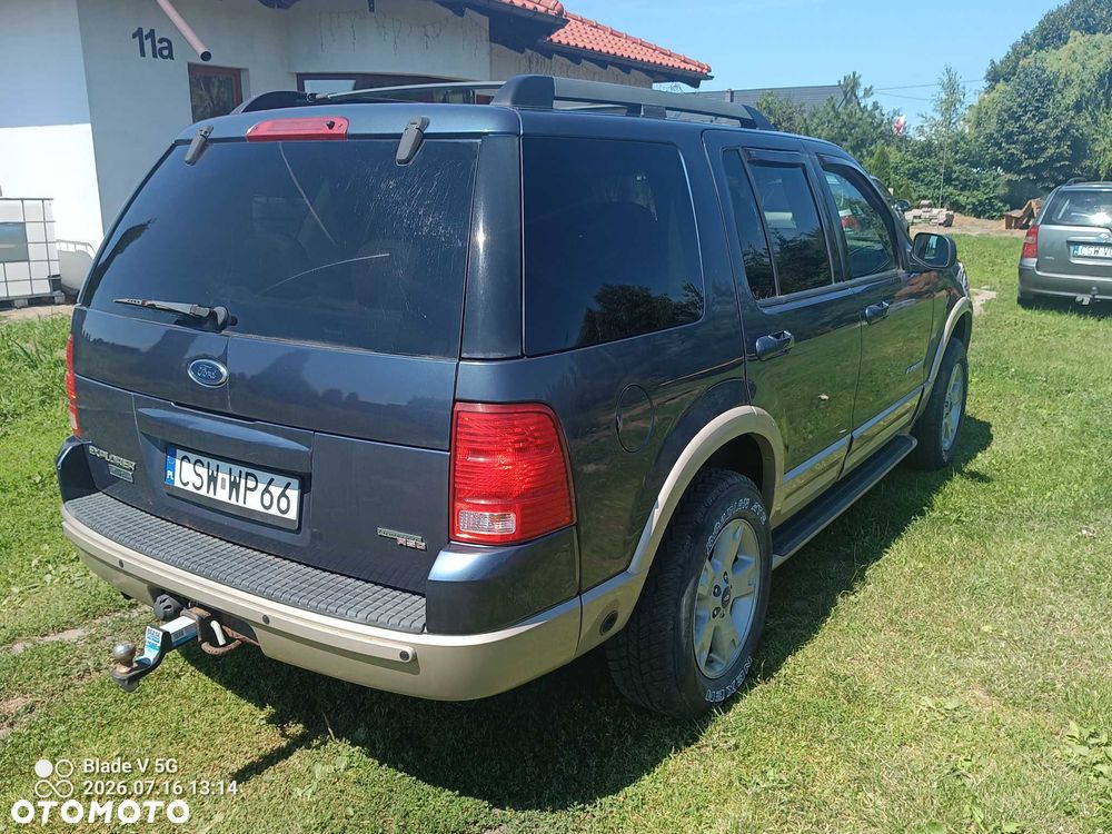 Ford Explorer - 4