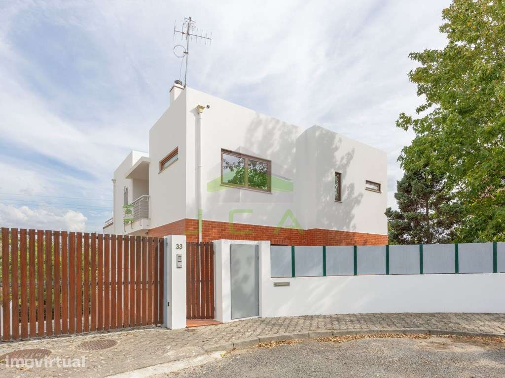 Moradia V6 com excelentes áreas a 3km de Leiria - Grande imagem: 2/60