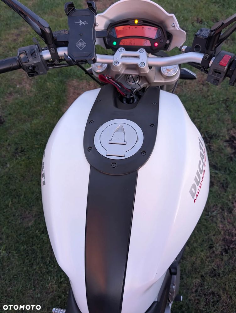 Ducati Monster - 15