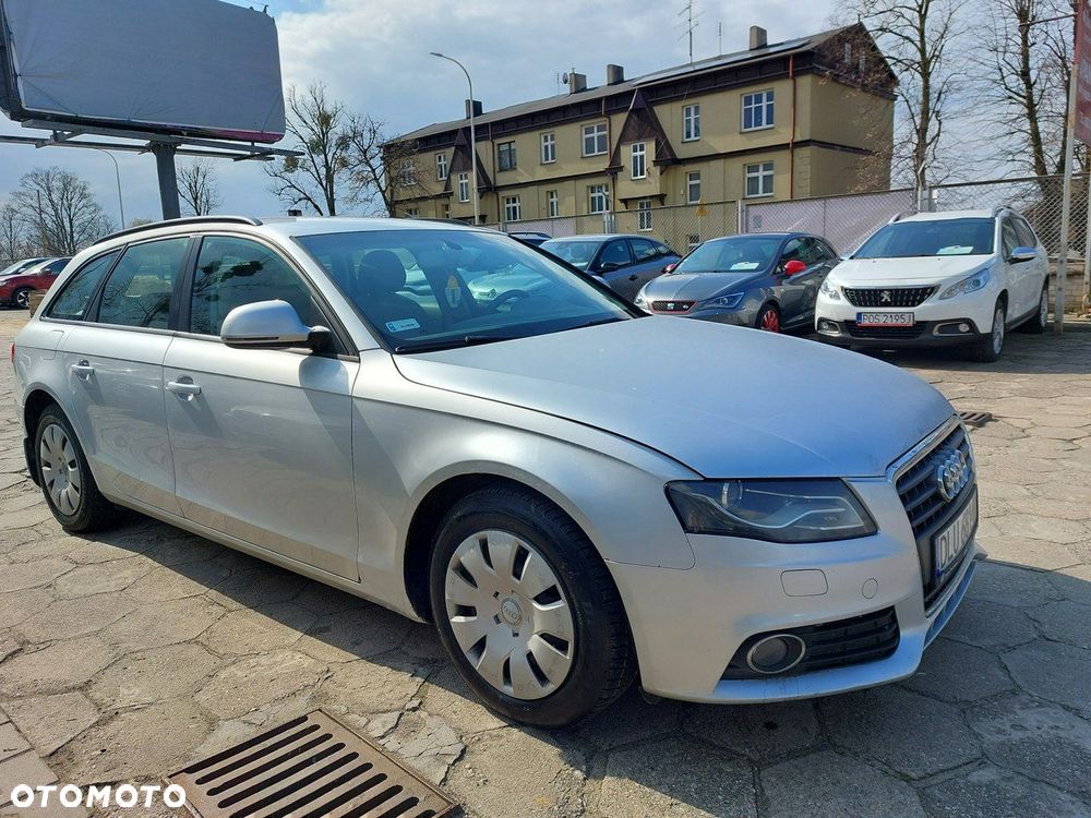 Audi A4 Avant - 1