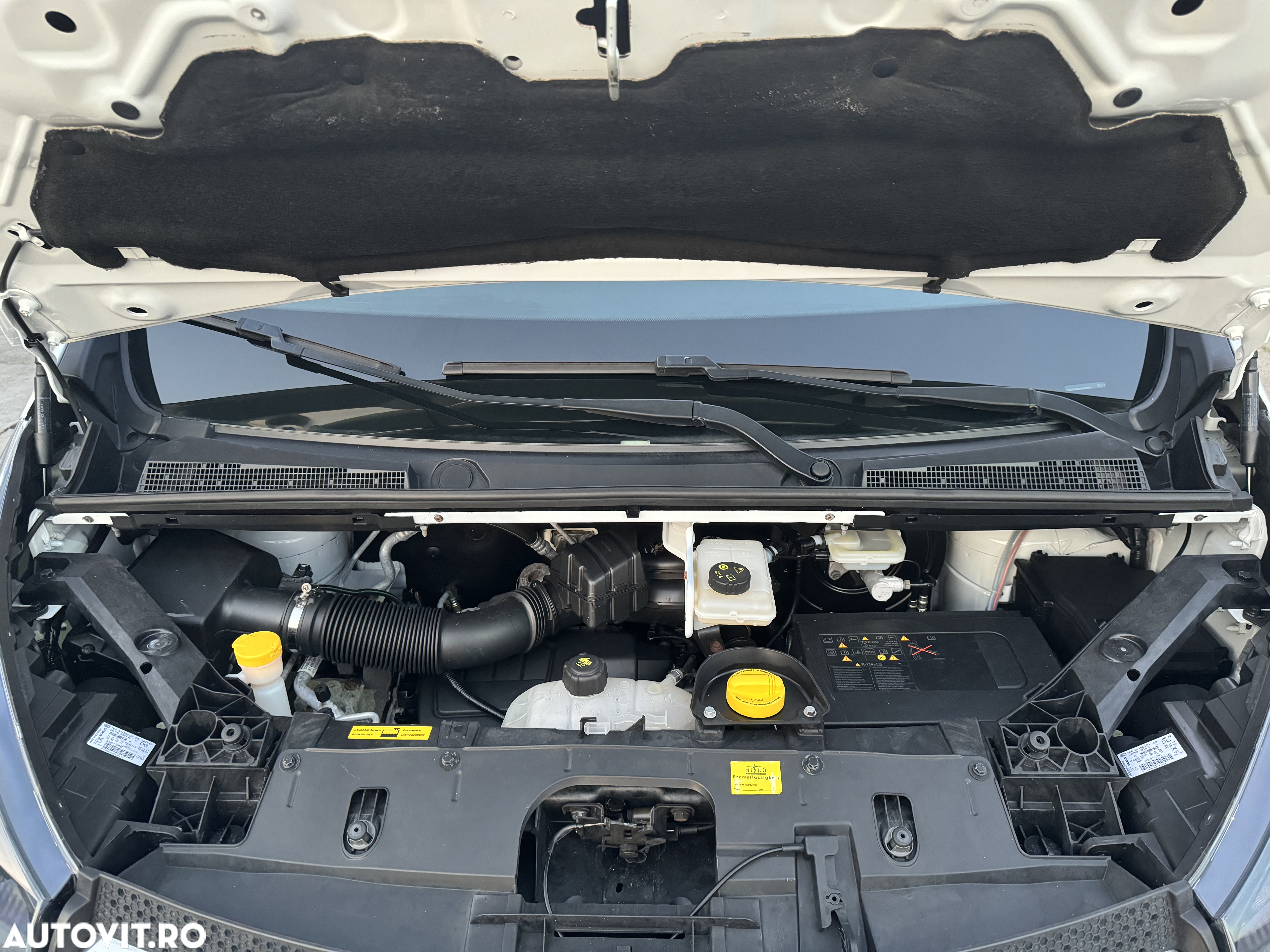 Opel Vivaro - 10