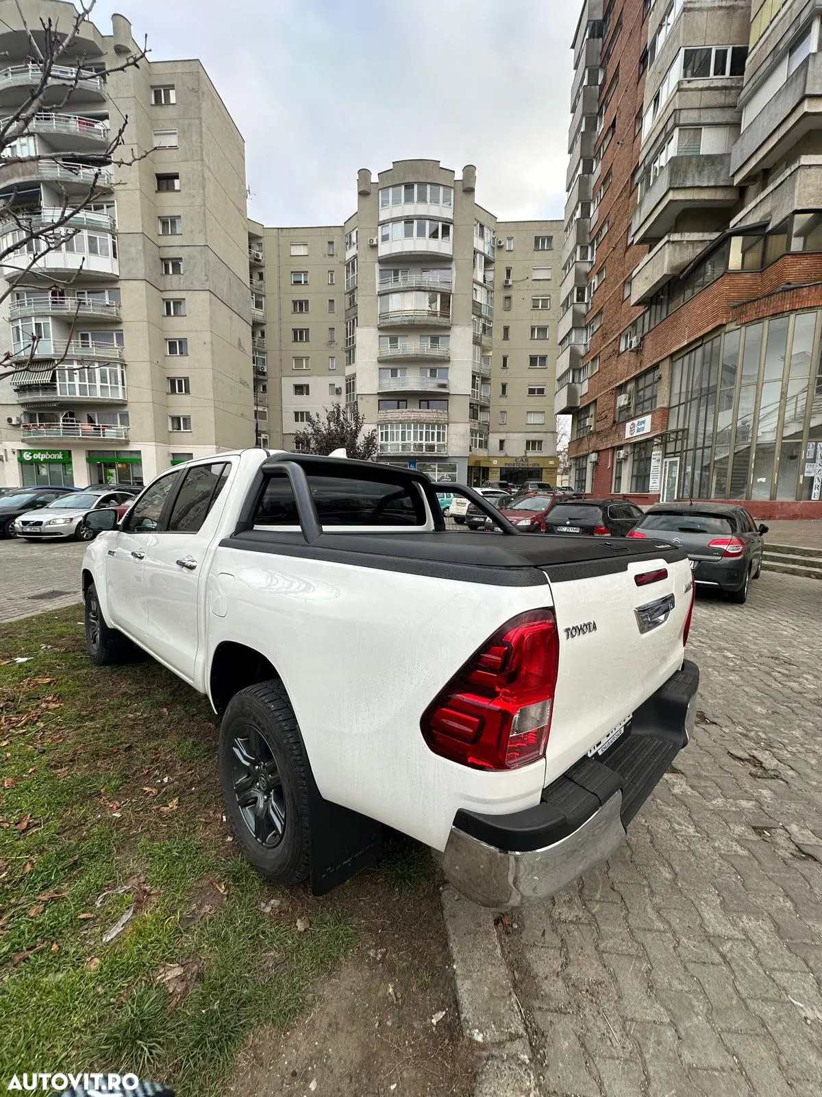 Toyota Hilux - 9