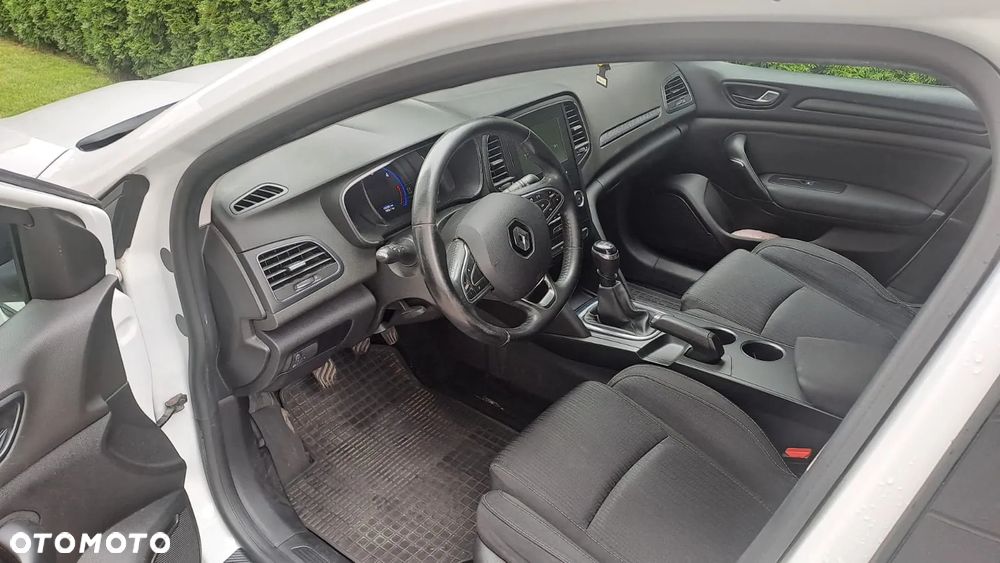 Renault Megane 1.5 Blue dCi Business - 8