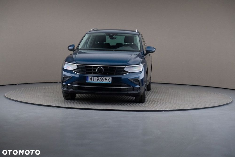 Volkswagen Tiguan - 3