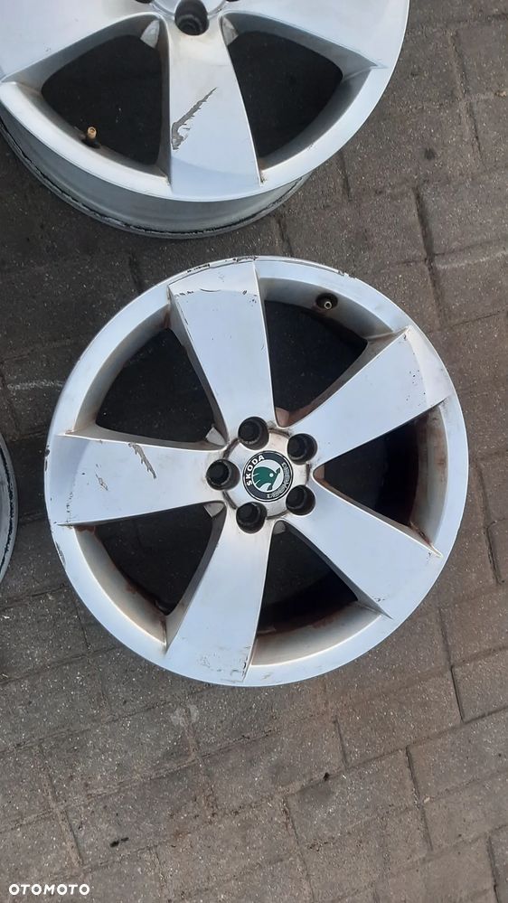 4× Felga aluminiowa Skoda OE RAPID ROOMSTER 7.0" x 17" 5x100 ET 41 5j7601025b - 5