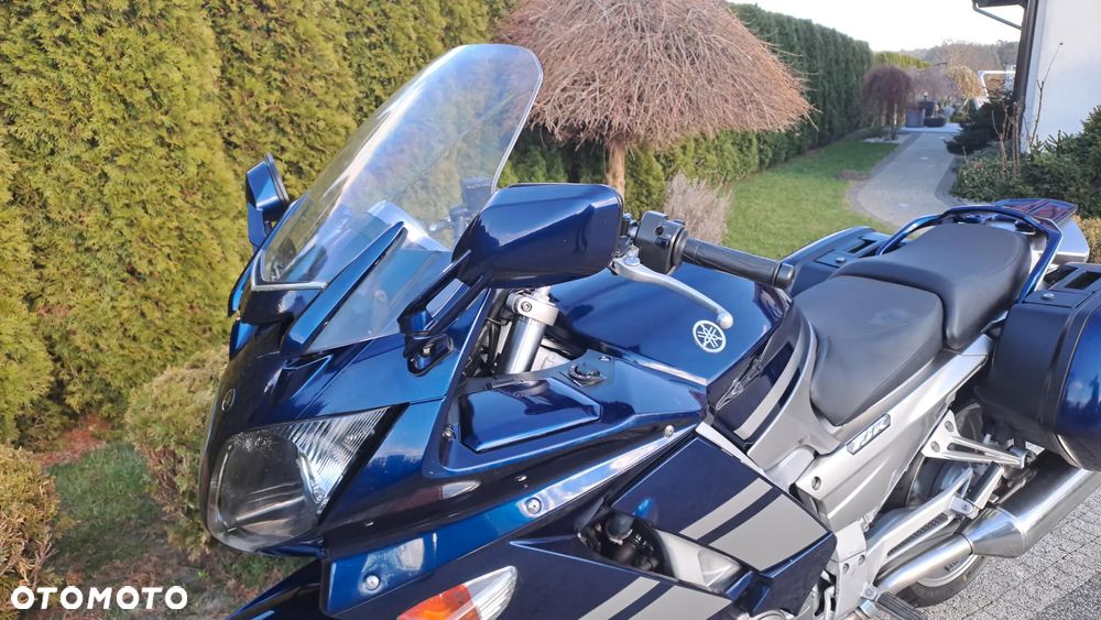 Yamaha FJR - 38